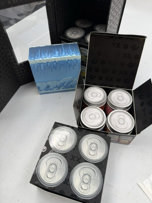 WAXX BALLER JARS
EXOTIC POP EDITION
MICRO SUGAR DIAMONDS WITH SAUCE
DABS AMAZING SMELLS AMAZING AMAZING INVESTMENT!

16 different strains 
Every box come with edibles or merch on the top blue box